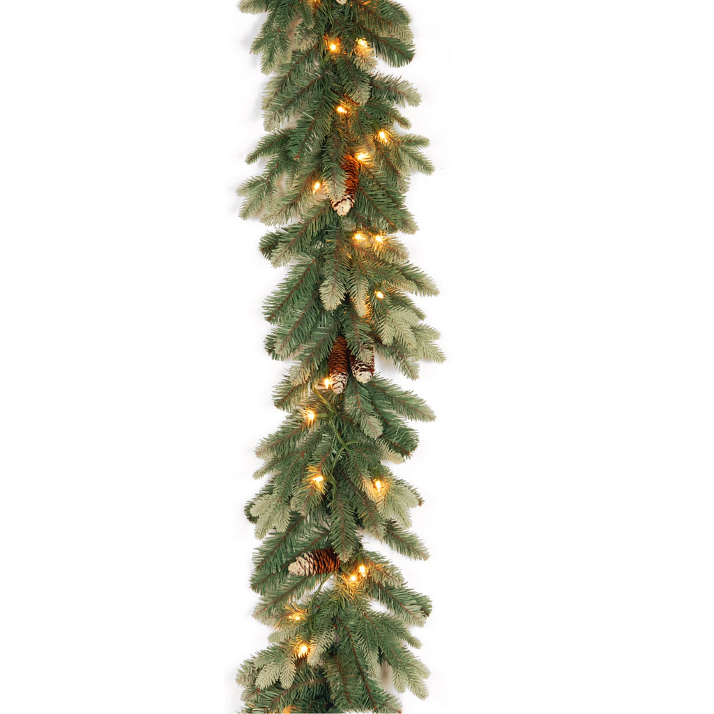 Green Pre-Lit Artificial Christmas Garland, 9 Feet Z11927