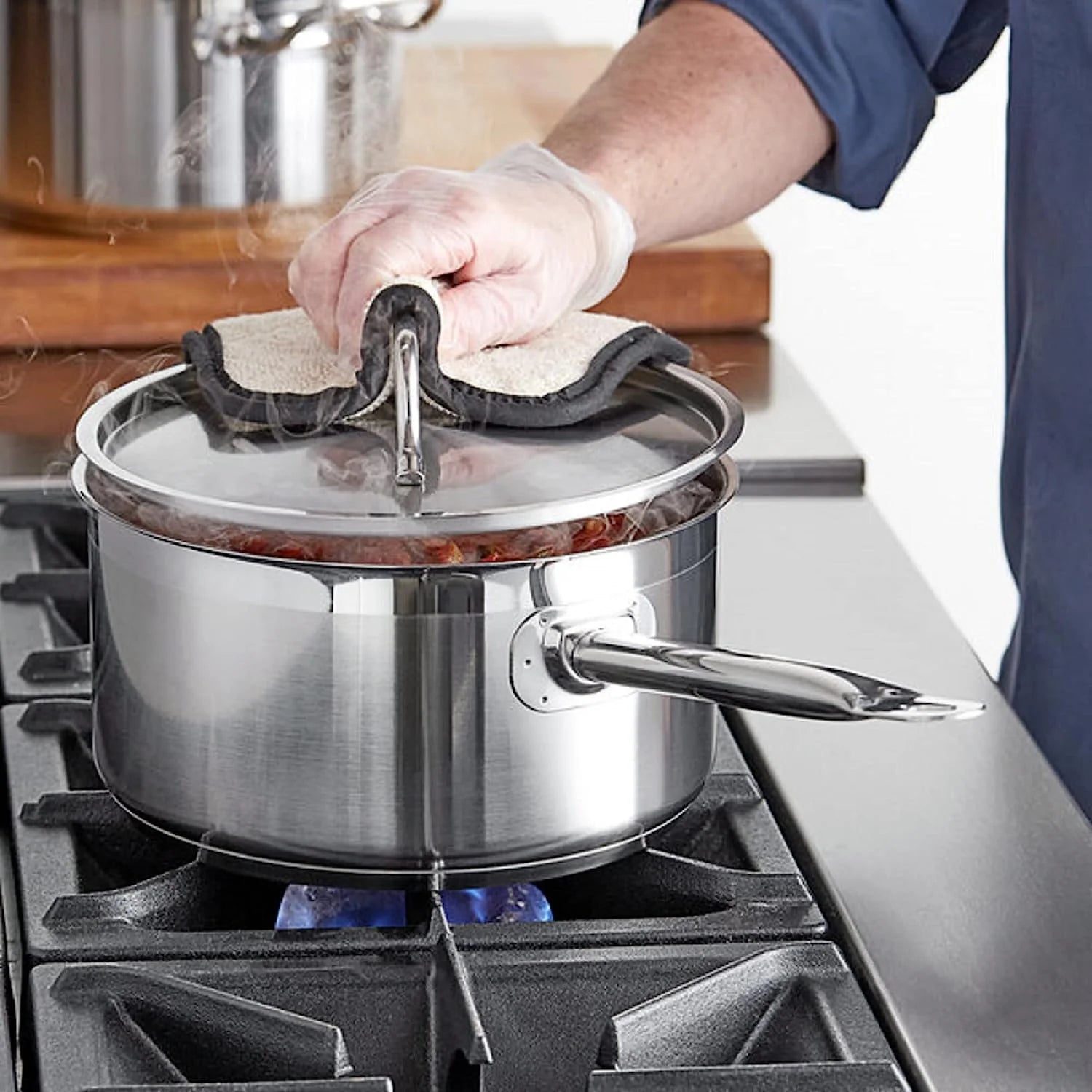 6 qt. Stainless Steel Saucepan with Lid P4491