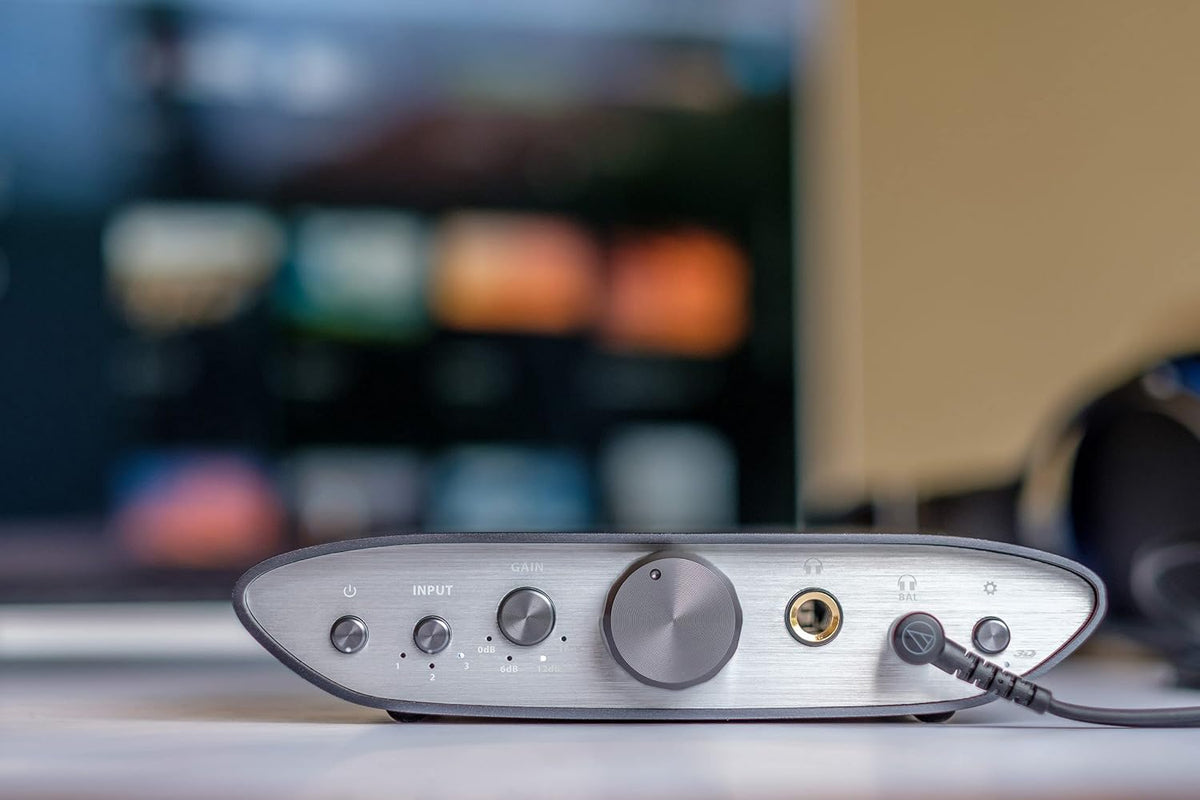 Balanced Desktop Headphone Amp and Preamp with 4.4mm Outputs N29862