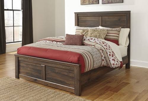 Queen Size Panel Bed with Horizontal Slat Details in Dark Brown N425300