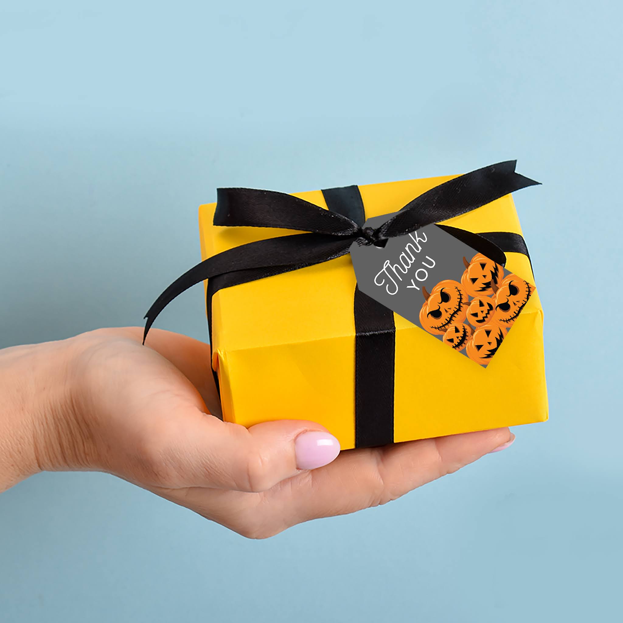100-Pk Halloween Gift Tags With String O4993